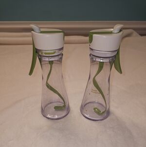 Pair of 2 Chefn Emulstir Dressing Mixer Bottles